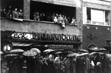 Altes Foto der Buchhandlung in Offenbach